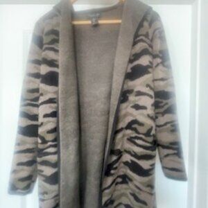 RACHEL ZOE - Hooded Camo Sweater